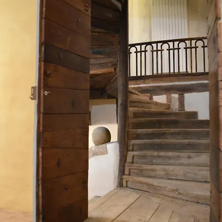 D'hotes Conquans Bed & Breakfast 4*