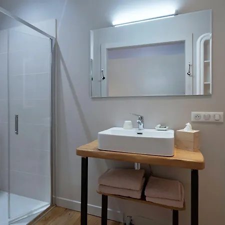 D'hotes Conquans Bed & Breakfast 4*