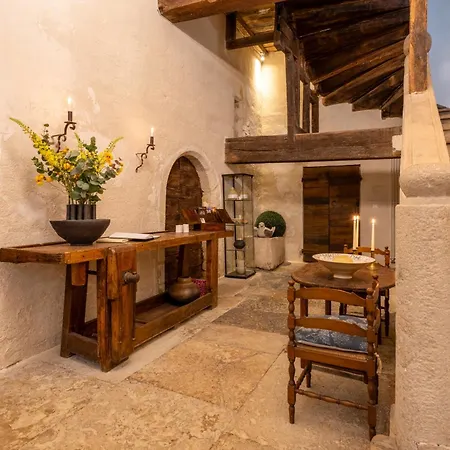 D'hotes Conquans Bed & Breakfast Figeac